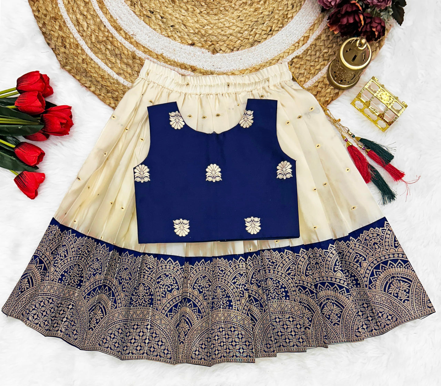 FELIZ THE DESIGNER STUDIO Girls Readymade Lehenga Choli Set