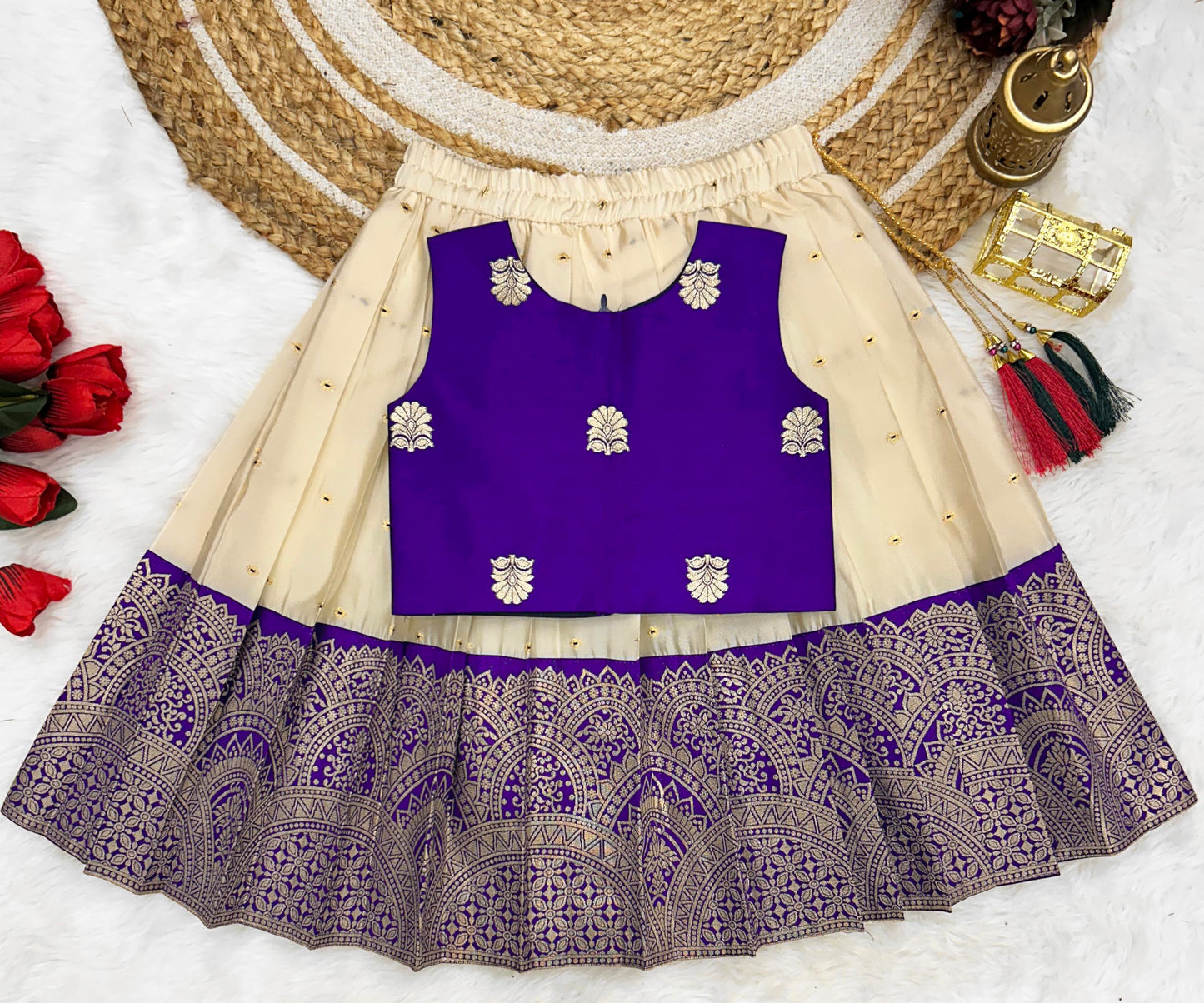FELIZ THE DESIGNER STUDIO Girls Readymade Lehenga Choli Set