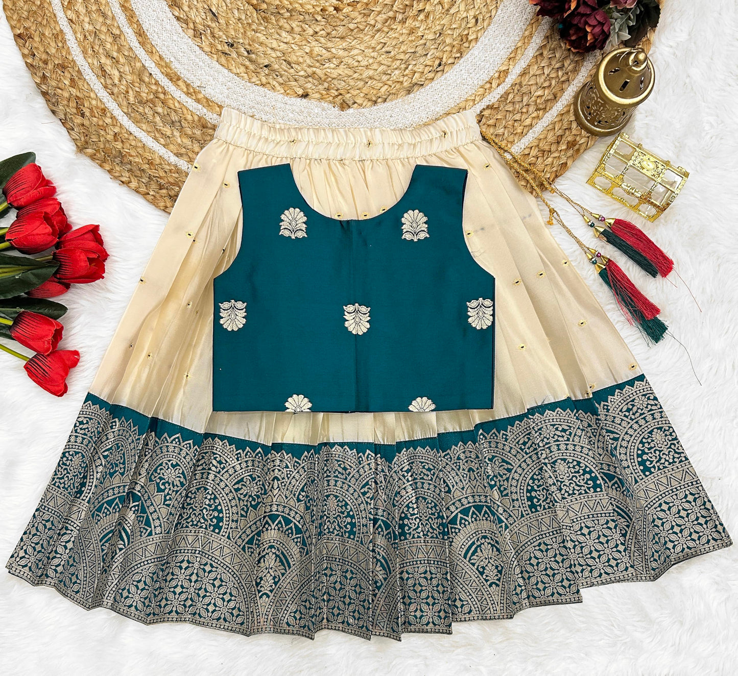 FELIZ THE DESIGNER STUDIO Girls Readymade Lehenga Choli Set