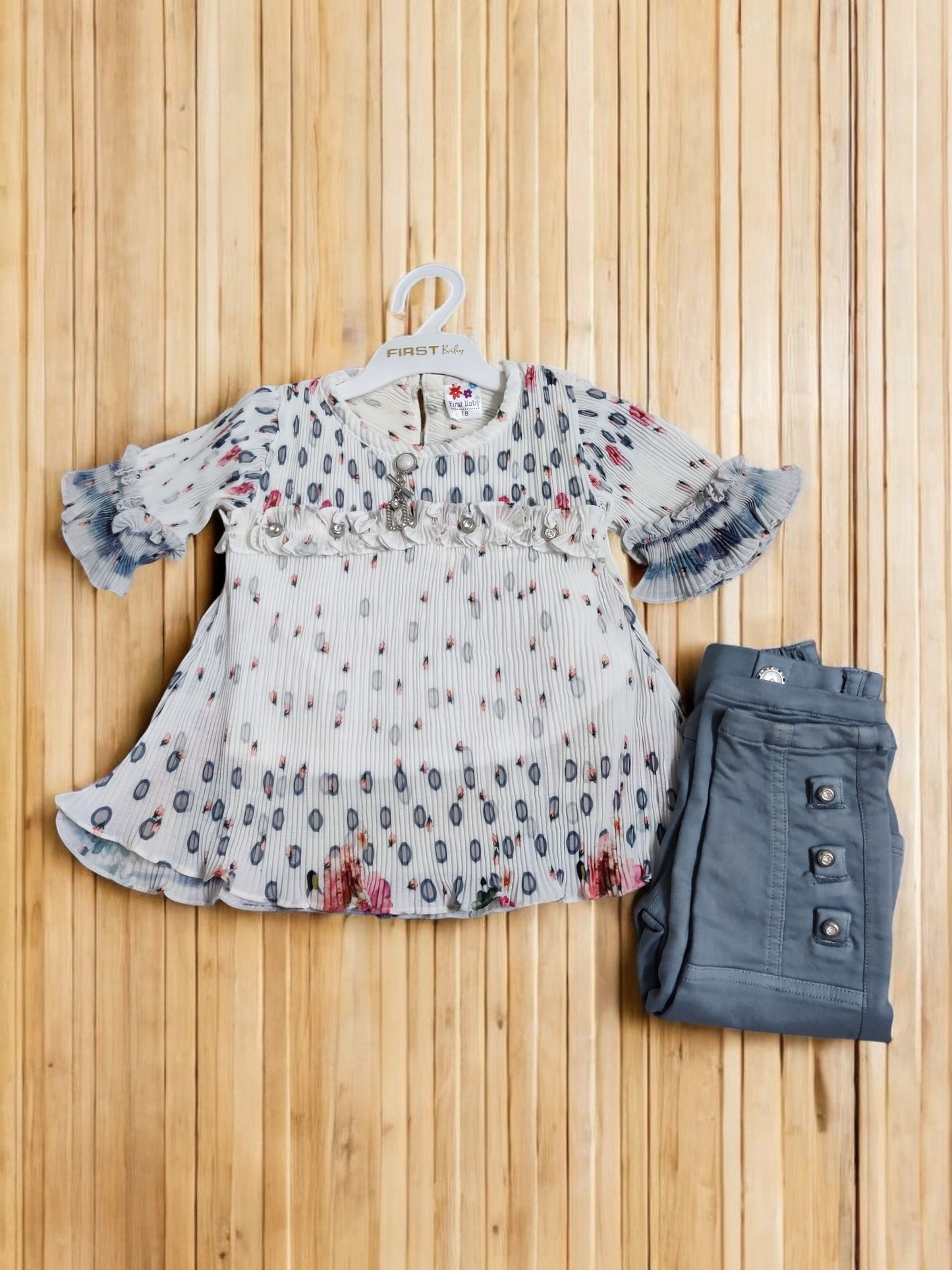 Charming Floral girls Outfit , top and jeans set, Perfect for birthday, wedding - Bumblehugs