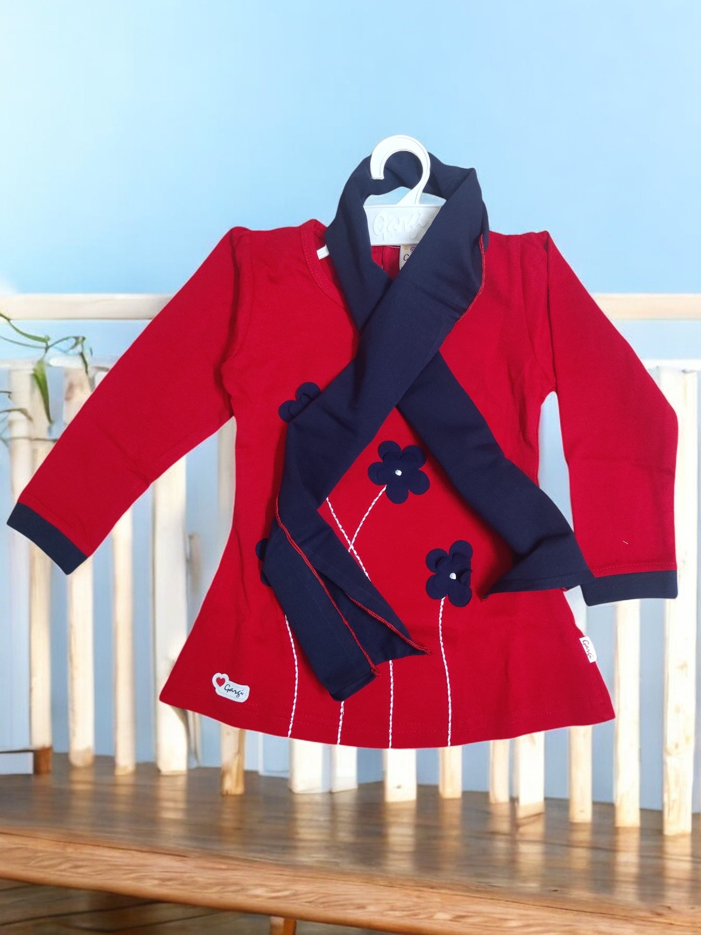 Charming Ensemble for Girls, classic full sleeve top and pajama set - Bumblehugs
