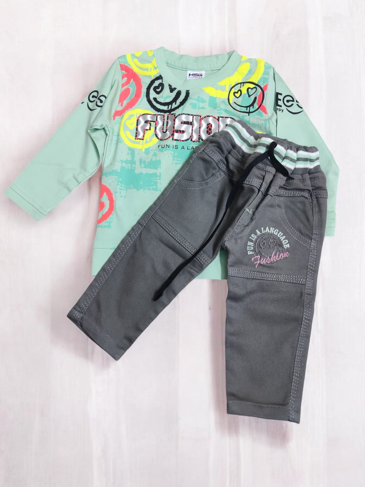 Vibrant Fusion full Sleeve Tshirt & Pant Set - Bumblehugs