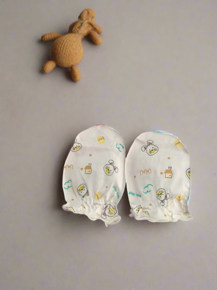 Charming New Born Clothing Set with Playful Prints