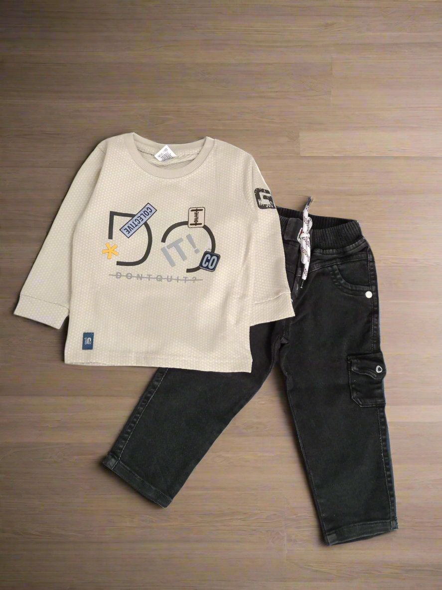 Stylish Boy's Outfit Set: Full Sleeve T-Shirt and Jeans for Comfort and Play
