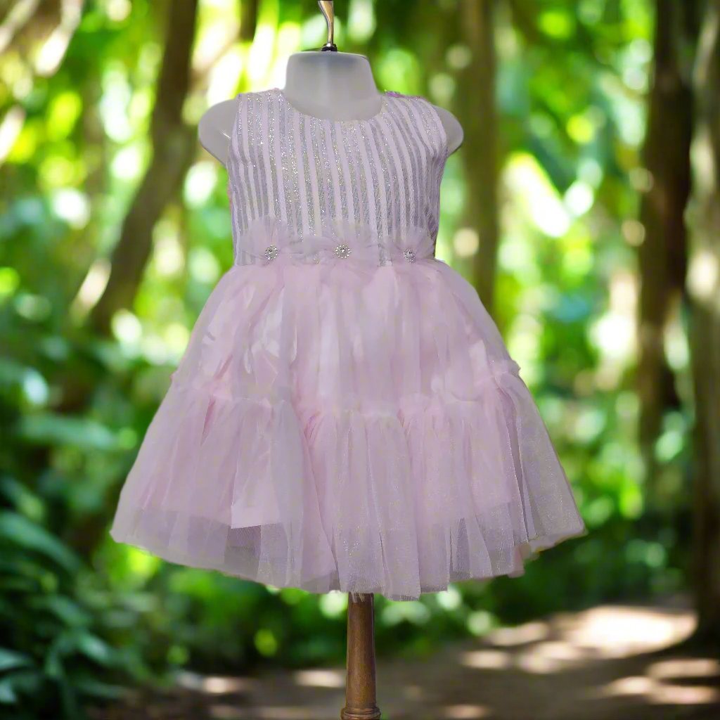 Elegant Blue Tulle Dress with Sequin Accents for a Chic Look