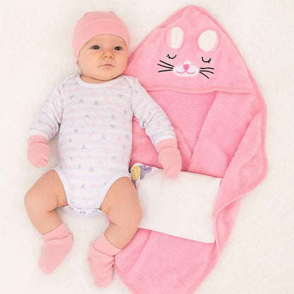 MOM'S HOME Organic Cotton New Born Baby Essentials Gift Set | Baby Shower Gift Hamper | Baby Clothing Gift Combo | Little Hearts | Pack of 7