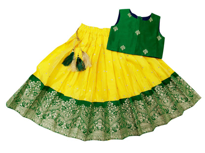 FELIZ THE DESIGNER STUDIO Girls Readymade Lehenga Choli Set