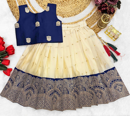 FELIZ THE DESIGNER STUDIO Girls Readymade Lehenga Choli Set