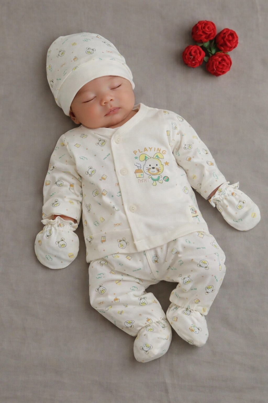Charming New Born Clothing Set with Playful Prints