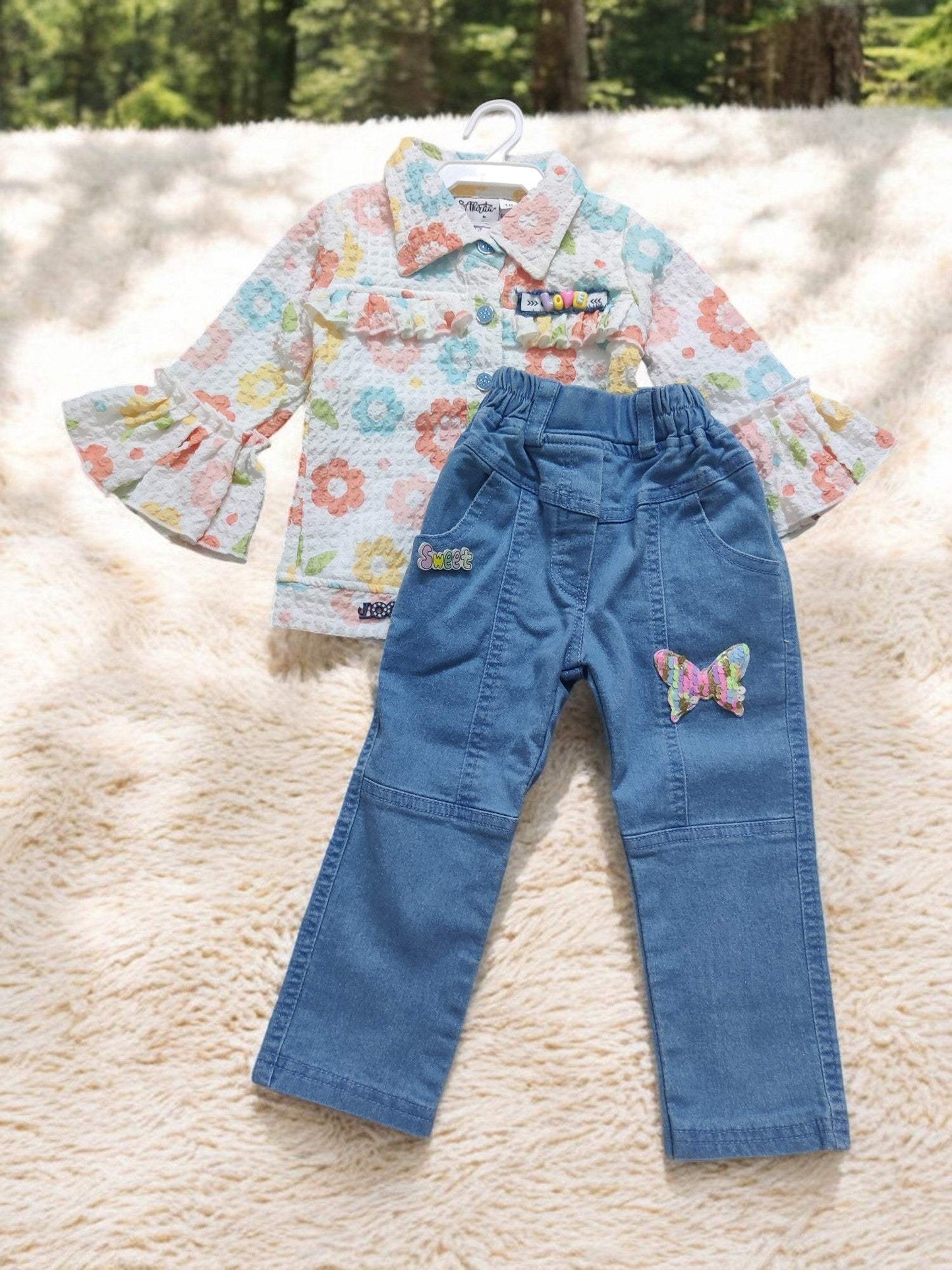 floral top and denim jeans set