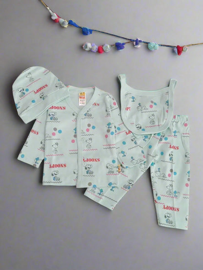 Adorable New Born Baby Clothing Set with Multicolor Patterns