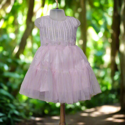 Elegant Blue Tulle Dress with Sequin Accents for a Chic Look