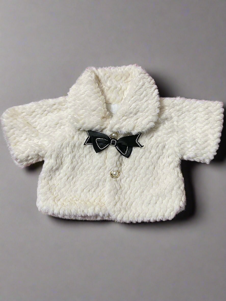 Elegant White Fur Coat with Bow and Pearl Accent
